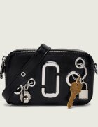 Marc Jacobs De piele geantă poștaș The Grommet Charm Snapshot
