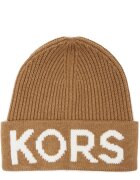 Michael Kors Șal + căciulă cu adaos de lână