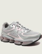 New Balance Sneakers U2000