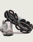 New Balance Sneakers U2000