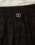 TWINSET De dantelă pantaloni scurți | Regular Fit