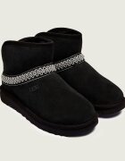 UGG Bocanci Classic Mini Crescent | piele întoarsă | lână