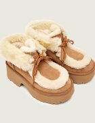 UGG Bocanci Esmee | shearling | zamsz
