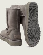 UGG Bocanci W Classic Short II | piele întoarsă