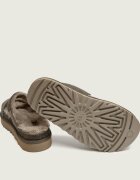 UGG Căptușite papuci de casă W Greenport Cross Strap Slide | piele întoarsă (zamsz) | cu adaos de lână