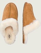 UGG Căptușite papuci de casă W SCUFFETTE II | shearling cu adaos de lână | piele întoarsă