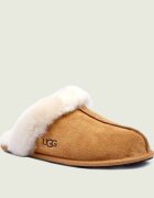 UGG Căptușite papuci de casă W SCUFFETTE II | shearling cu adaos de lână | piele întoarsă