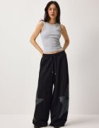 House Pantaloni barrel fit