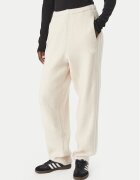 adidas Pantaloni trening Adiluna Season 2 X Jennie LD4963 Loose Fit