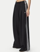 adidas Pantaloni trening Adiluna Season 2 X Jennie Pleated Track Tracksuit Bottoms LD8922 Regular Fit