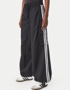 adidas Pantaloni trening Firebird Adilenium Twill 3S Cargo Trousers KQ6428 Relaxed Fit
