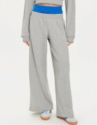 adidas Pantaloni trening Kseniaschnaider IW5670 Loose Fit