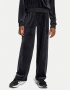 adidas Pantaloni trening Seasonal Essentials Holiday JN2231 Regular Fit