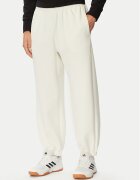 adidas Pantaloni trening Soft Lux KF8574 Regular Fit