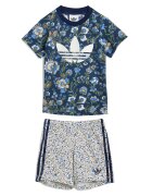 adidas Set tricou și pantaloni scurți Liberty London JY3017 Regular Fit