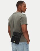 Calvin Klein Geantă crossover Tech Utility Small Cb LV04G1079G