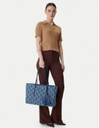 Calvin Klein Geantă Emblem Aop Denim Tote W/ Pouch LV04F3428G