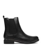Clara Barson Botine CEO-WS13576-05