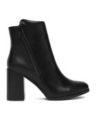 Clara Barson Botine CEO-WS19362-02