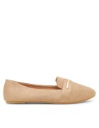 Clara Barson Lords WYL04073-1