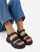 DeeZee Sandale CEO-CM240807-1