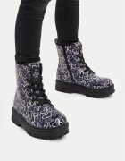 DeeZee Trappers CEO-AVO-2208-021