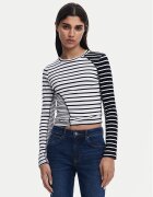 Desigual Bluză 25SWTK92 Regular Fit