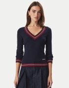 GUESS Pulover W6BR89 Z2276 Regular Fit