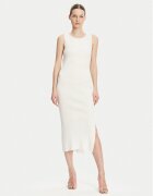 GUESS Rochie 174731 Classic Fit