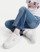 GUESS Sneakers CEOWB-BIC-GG-68-SS Alb