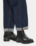 JENNY Botine CEO-24F598-1