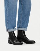 JENNY Botine CEO-HY8968-1