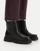 JENNY Botine CEO-WS160326