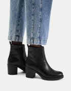 JENNY Botine CEO-WS5021-05