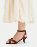 JENNY Sandale CEO-LS6497-01