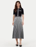 Karl Lagerfeld Rochie tricotată A1W13026 Regular Fit