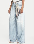 Liu Jo Blugi Selected by Gigi Hadid ZB7301 T055B Flare Fit