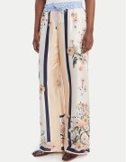 Liu Jo Pantaloni din material WA6358 T2555 Relaxed Fit