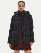 Patrizia Pepe Geacă de iarnă 8O0143/A451-K103 Regular Fit