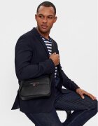 Tommy Hilfiger Geantă crossover Essential Pu Ew Reporter AM0AM12093