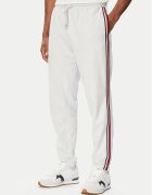 Tommy Hilfiger Pantaloni trening UM0UM03944 Regular Fit