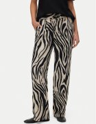 Vero Moda Pantaloni din material Jesmilo 10287363 Regular Fit