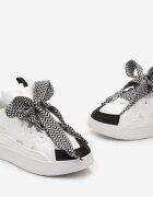  Adidași Alb-Negru cu Șiret Decorativ și Aplicație pe Limbă Cristen