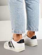  Adidași Alb-Negru în Stil Tenis cu Benzi Eleaniria