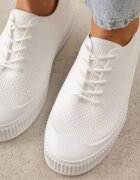  Adidași Albi cu fața superioară din plasă și talpă în relief Lalnai