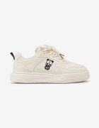  Adidași bej cu șireturi din piele ecologică cu aplicație decorativă și perforații Vetria