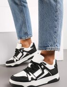  Adidași Negru-Alb Decorați Cu Aplicații Din Denim Cliome