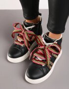  Adidași Streetwear Negri cu Talpă Groasă Decorați cu Inserții Contrastante Kaittane