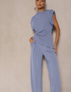 allyson Compleu Albastru Bluză cu Umeri Întăriți și Pantaloni Drepți cu Elastic în Talie Divanes