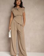 allyson Compleu Maro deschis Pantaloni cu croială largă și Bluză asimetrică cu drapaj Nitara